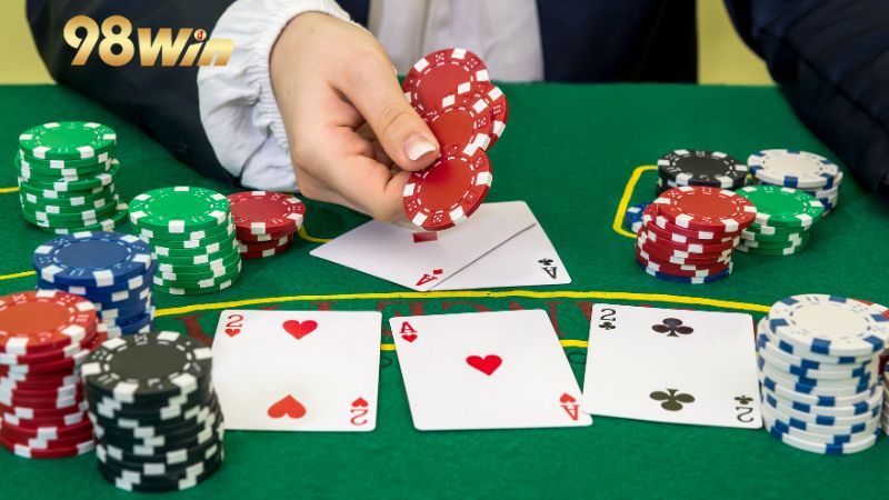 Đầy đủ thuật ngữ về các hạng bài và cạch kết hợp bài trong Poker